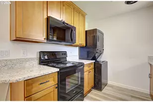 406 N Morrison Rd NE, Vancouver, WA 98664 - Photo 12