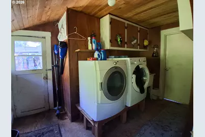 1289 SE Main St, Roseburg, OR 97470 - Photo 26