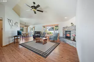 16676 McClintock Pl, La Pine, OR 97739 - Photo 6