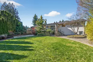 820 NE 168th Pl, Portland, OR 97230 - Photo 40