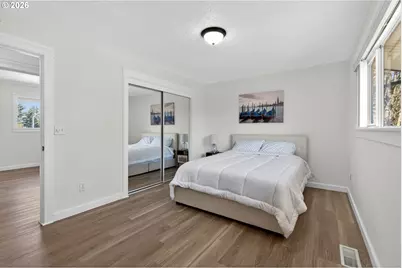 820 NE 168th Pl, Portland, OR 97230 - Photo 18