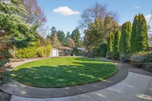 820 NE 168th Pl, Portland, OR 97230 - Photo 38