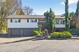 820 NE 168th Pl, Portland, OR 97230 - Photo 2