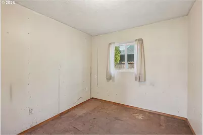 1384 NE 19th St, Gresham, OR 97030 - Photo 14