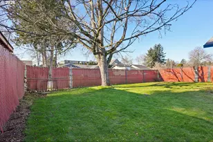 1384 NE 19th St, Gresham, OR 97030 - Photo 24