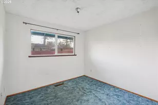 1384 NE 19th St, Gresham, OR 97030 - Photo 18