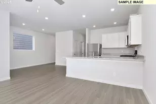 1255 Parkside Ave, Woodburn, OR 97071 - Photo 4