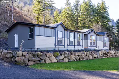 698 Highway 141, White Salmon, WA 98672 - Photo 2