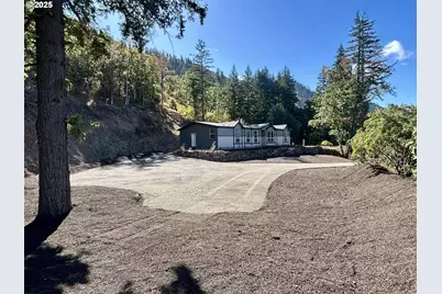 698 Highway 141, White Salmon, WA 98672 - Photo 36