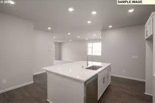 4314 Mount Tabor St SE, Salem, OR 97302 - Photo 4