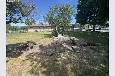 401 3rd St, La Grande, OR 97850 - Photo 32