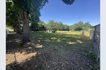 401 3rd St, La Grande, OR 97850 - Photo 42