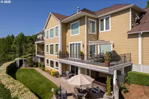 5230 Eola Dr, Salem, OR 97304 - Photo 32