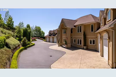 5230 Eola Dr, Salem, OR 97304 - Photo 10