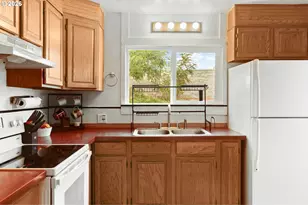 617 SE 8th St, Pendleton, OR 97801 - Photo 8