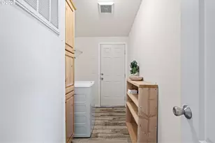 1415 S Bertelsen Rd, Eugene, OR 97402 - Photo 24