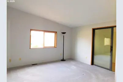 85623 Bradbury Ln, Eugene, OR 97405 - Photo 12