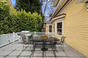 1427 SE Taylor St, Portland, OR 97214 - Photo 40