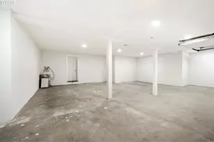 13949 NE San Rafael St, Portland, OR 97230 - Photo 22