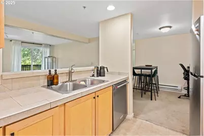 750 NW 185th Ave #203, Beaverton, OR 97006 - Photo 12