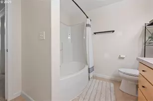 750 NW 185th Ave, Beaverton, OR 97006 - Photo 22