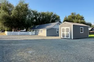 1645 4th St, Haines, OR 97833 - Photo 6