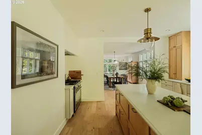 1615 S Greenwood Rd, Portland, OR 97219 - Photo 6