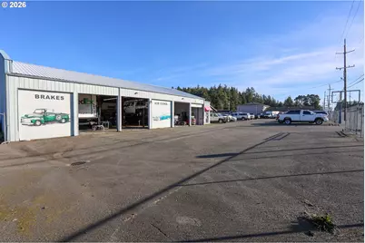 1252 Newmark Ave, Coos Bay, OR 97420 - Photo 10