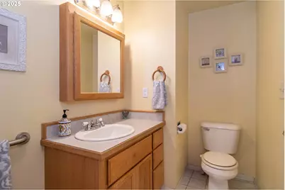 962 NW Keasey St, Roseburg, OR 97471 - Photo 22