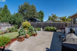 962 NW Keasey St, Roseburg, OR 97471 - Photo 34