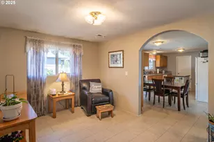 962 NW Keasey St, Roseburg, OR 97471 - Photo 18