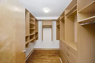 821 NW 11th Ave, Portland, OR 97209 - Photo 24