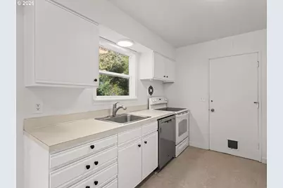 6407 SW 47th Pl, Portland, OR 97221 - Photo 10