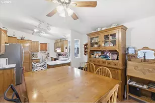 660 Wassom St, Lebanon, OR 97355 - Photo 12