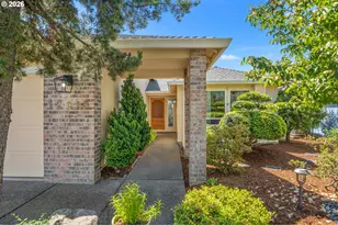 12618 SW Peachvale St, King City, OR 97224 - Photo 2