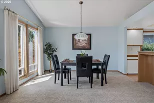 12618 SW Peachvale St, King City, OR 97224 - Photo 8