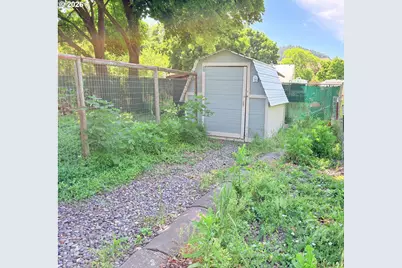 2712 N Ash St, La Grande, OR 97850 - Photo 16