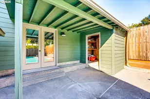 19560 SW Madeline St, Beaverton, OR 97078 - Photo 42