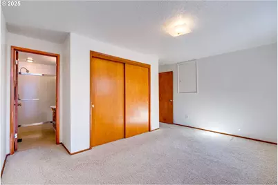 19560 SW Madeline St, Beaverton, OR 97078 - Photo 16