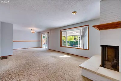 19560 SW Madeline St, Beaverton, OR 97078 - Photo 6