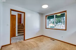 19560 SW Madeline St, Beaverton, OR 97078 - Photo 12