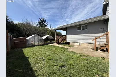 515 Memory Ln, Brookings, OR 97415 - Photo 26