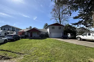 515 Memory Ln, Brookings, OR 97415 - Photo 1