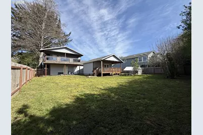 515 Memory Ln, Brookings, OR 97415 - Photo 30