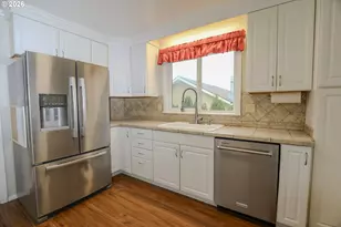 1528 NW Eden St, Roseburg, OR 97470 - Photo 14