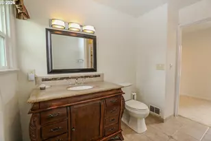 1528 NW Eden St, Roseburg, OR 97470 - Photo 28