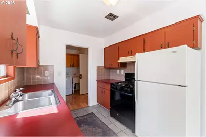 5136 N Fessenden St, Portland, OR 97203 - Photo 12