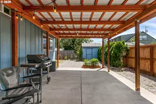 2420 NE 86th Ave, Portland, OR 97220 - Photo 26
