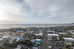 443 SW 7th, Newport, OR 97365 - Photo 22