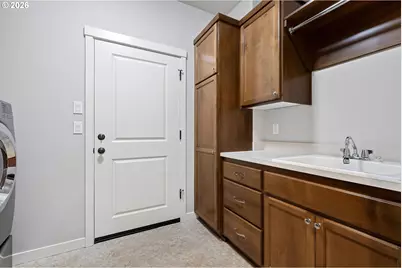 51 Grizzly Ave, Eugene, OR 97404 - Photo 34